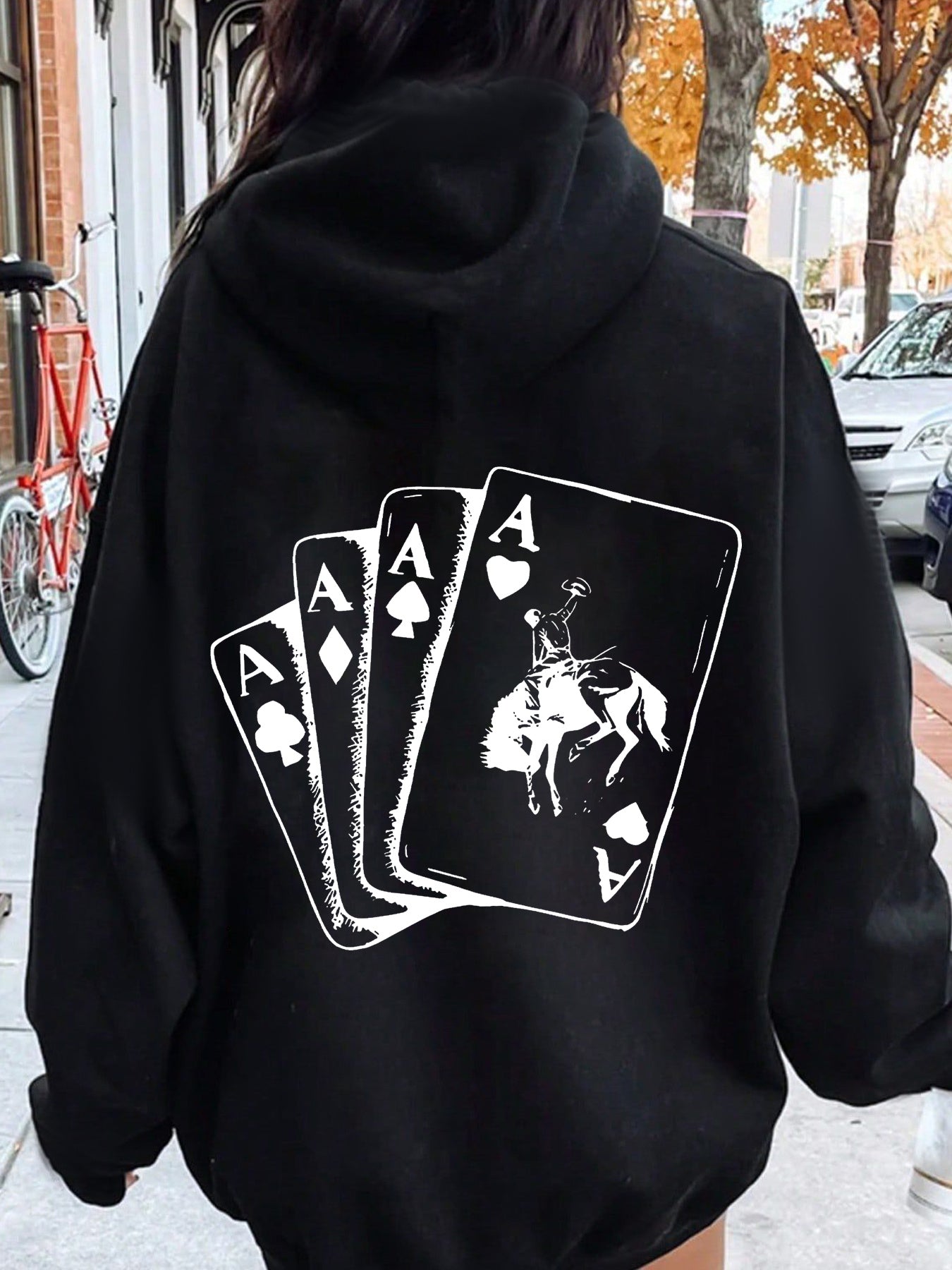 HOLD EM’